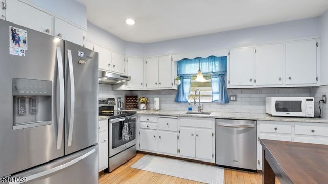 29 Cornell St, Woodbridge Twp., NJ 07001