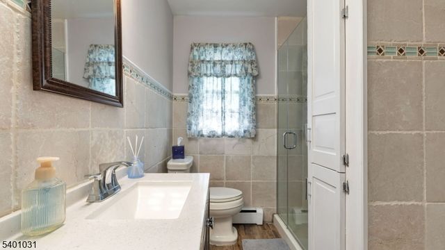 29 Cornell St, Woodbridge Twp., NJ 07001