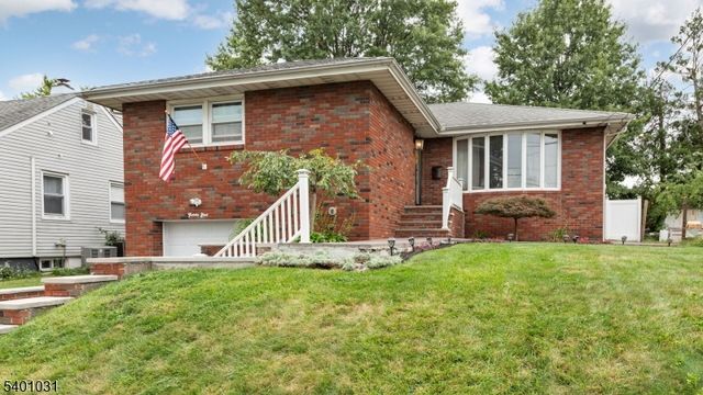 29 Cornell St, Woodbridge Twp., NJ 07001