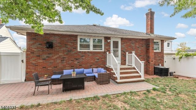 29 Cornell St, Woodbridge Twp., NJ 07001