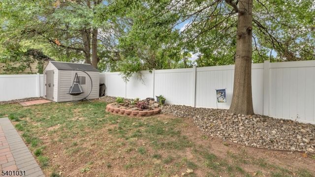 29 Cornell St, Woodbridge Twp., NJ 07001