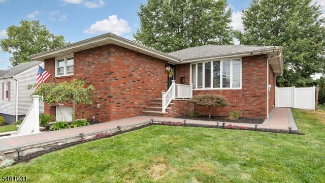 29 Cornell St, Woodbridge Twp., NJ 07001