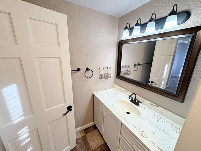 8231 MAPLE STREET, Pittsville, WI 54466