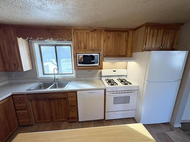 8231 MAPLE STREET, Pittsville, WI 54466