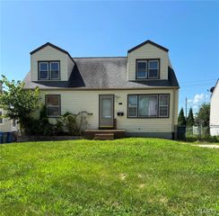 9822 Zykan Drive, St Louis, MO 63114