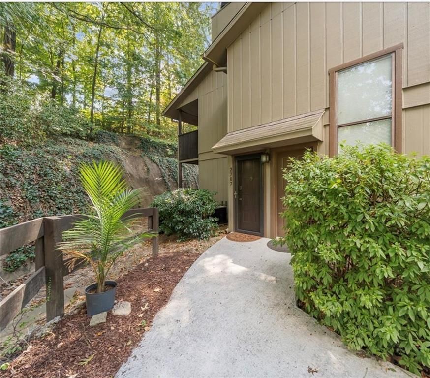 2707 Cumberland SE Court, Smyrna, GA 30080
