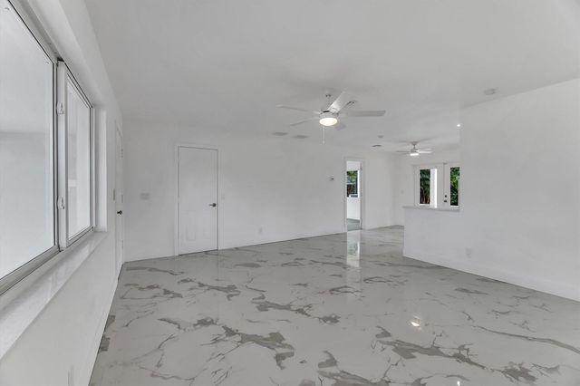 1404 SW 1ST Avenue, Deerfield Beach, FL 33441