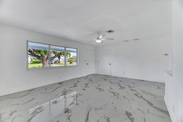 1404 SW 1ST Avenue, Deerfield Beach, FL 33441
