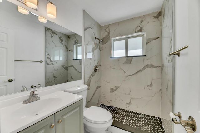1404 SW 1ST Avenue, Deerfield Beach, FL 33441