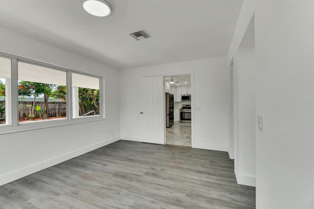 1404 SW 1ST Avenue, Deerfield Beach, FL 33441