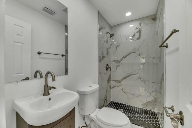 1404 SW 1ST Avenue, Deerfield Beach, FL 33441