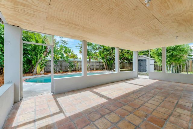 1404 SW 1ST Avenue, Deerfield Beach, FL 33441