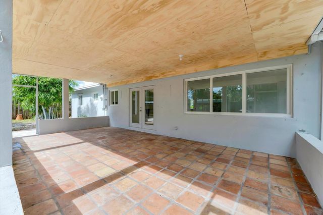 1404 SW 1ST Avenue, Deerfield Beach, FL 33441