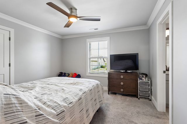 1006 Alpaca DR, Spring Hill, TN 37174