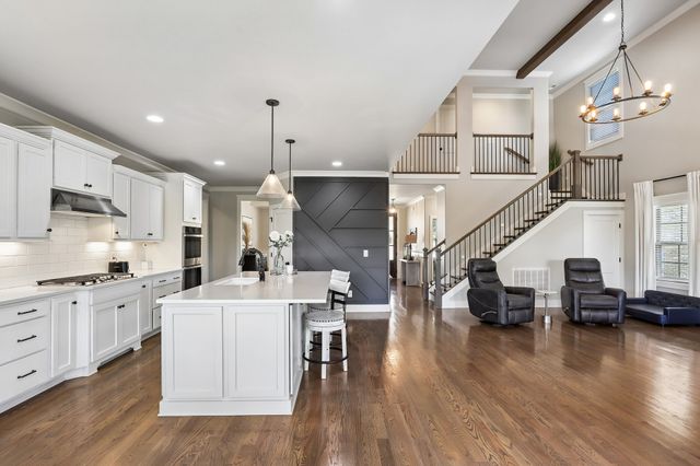 1006 Alpaca DR, Spring Hill, TN 37174