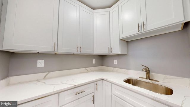 5728 CLOVER RD, Baltimore, MD 21215