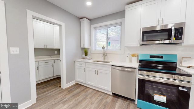 5728 CLOVER RD, Baltimore, MD 21215