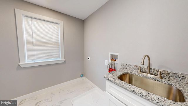 5728 CLOVER RD, Baltimore, MD 21215