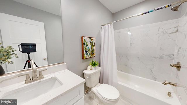 5728 CLOVER RD, Baltimore, MD 21215