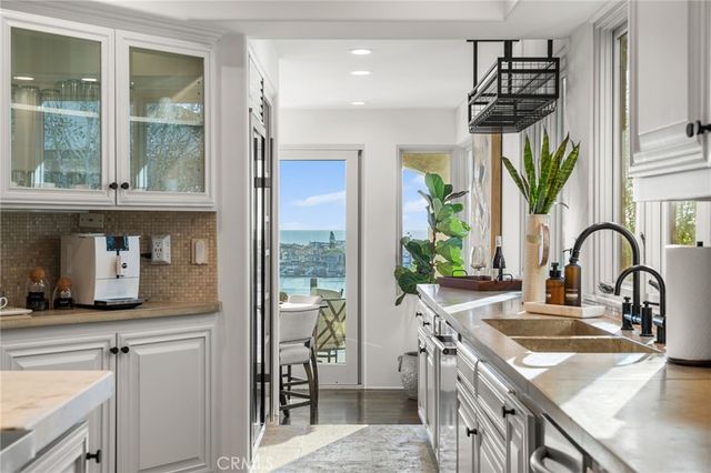 2301 Pacific Drive, Corona Del Mar, CA 92625