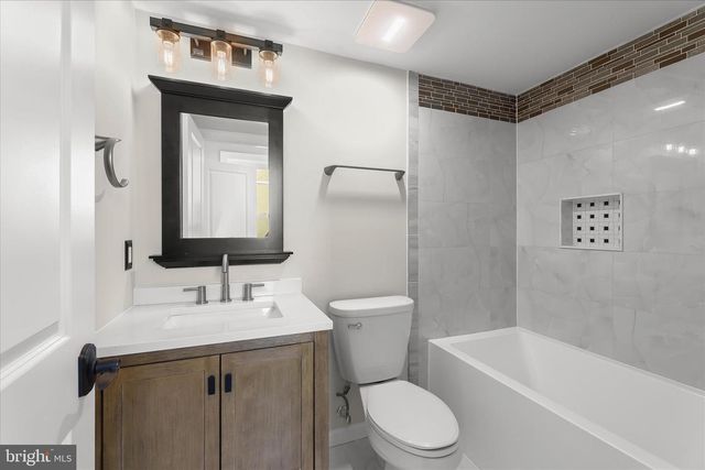 1015 S KENWOOD AVE, Baltimore, MD 21224