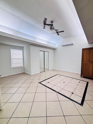 7618 Linden Street, Houston, TX 77012