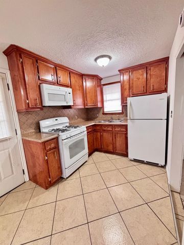 7618 Linden Street, Houston, TX 77012