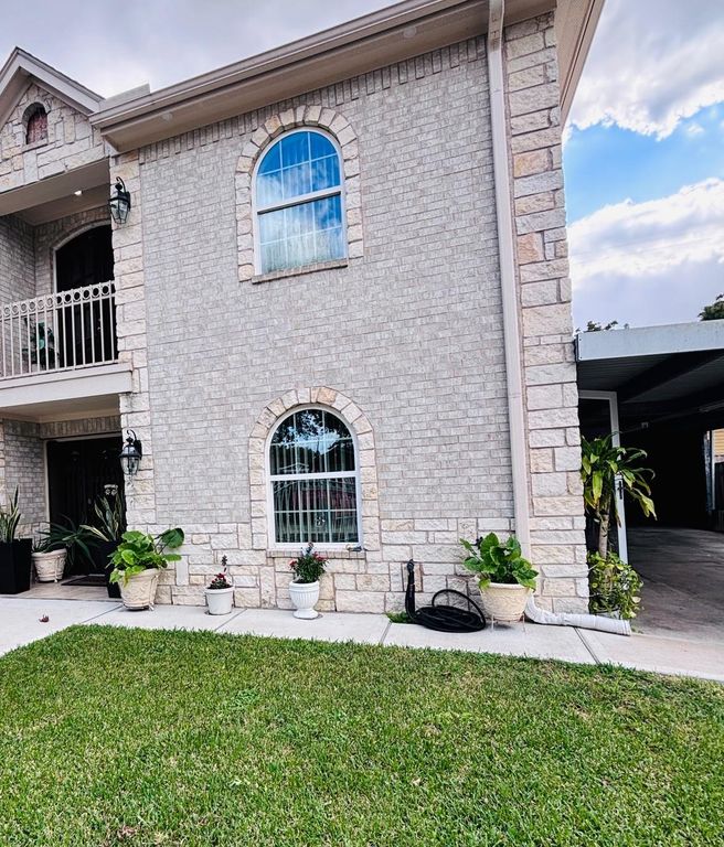 7618 Linden Street, Houston, TX 77012