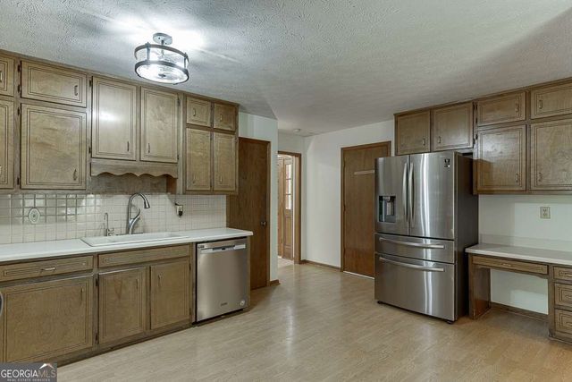 2900 HADRIAN Drive, Snellville, GA 30078