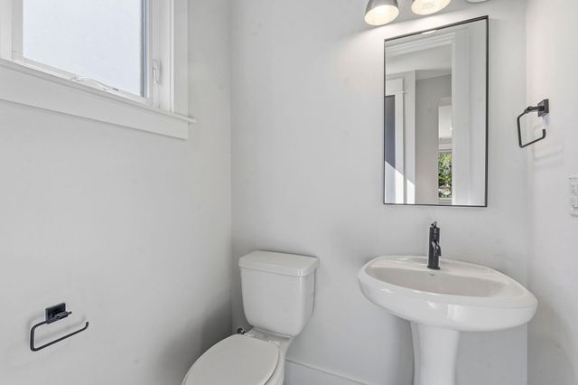 2921 Lyons RD 1, Austin, TX 78702