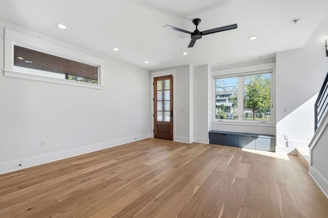 2921 Lyons RD 1, Austin, TX 78702