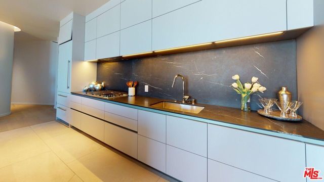 2801 Sunset Place 1009, Los Angeles, CA 90005