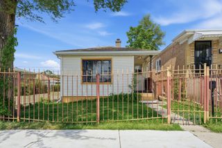 7420 W 64th Place, Summit, IL 60501