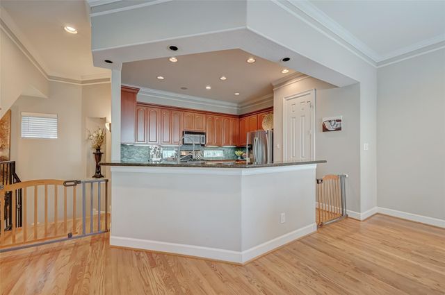 410 Fowler Street, Houston, TX 77007