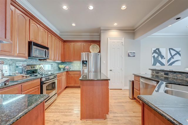 410 Fowler Street, Houston, TX 77007