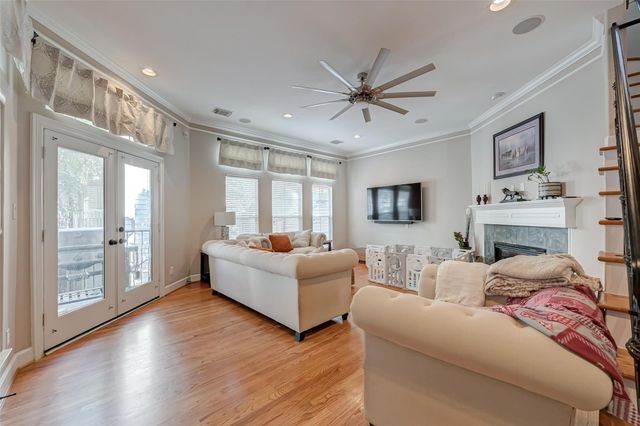 410 Fowler Street, Houston, TX 77007