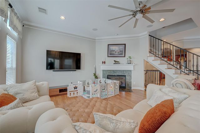 410 Fowler Street, Houston, TX 77007