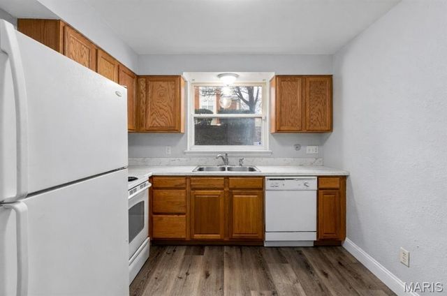 1968 Greenglen Drive 101, Kirkwood, MO 63122