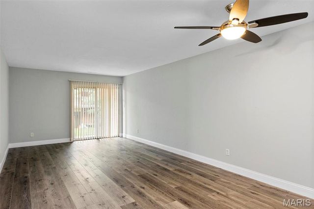 1968 Greenglen Drive 101, Kirkwood, MO 63122