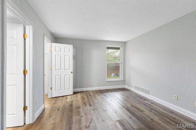 1968 Greenglen Drive 101, Kirkwood, MO 63122