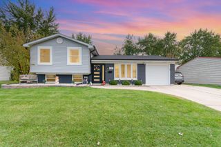 8177 Northway Drive, Hanover Park, IL 60133