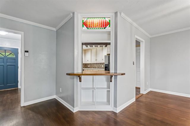 9816 Chesterton Place, The Village, OK 73120