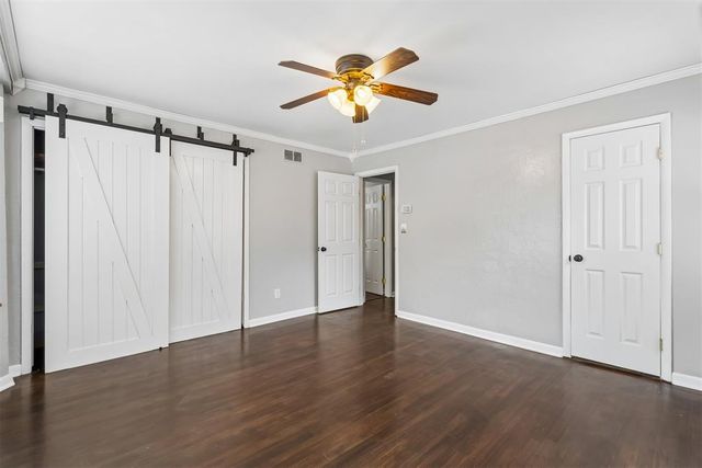 9816 Chesterton Place, The Village, OK 73120