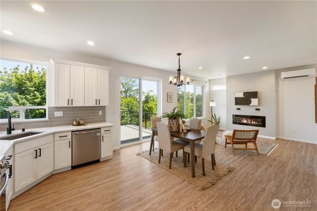 3413 E Grandview Avenue, Tacoma, WA 98404