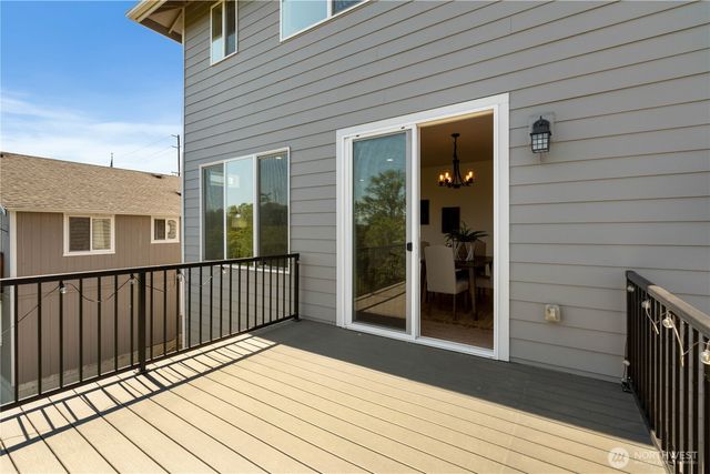 3413 E Grandview Avenue, Tacoma, WA 98404
