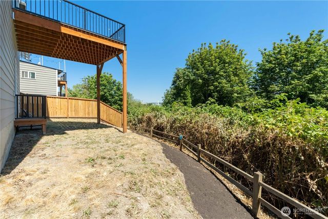 3413 E Grandview Avenue, Tacoma, WA 98404