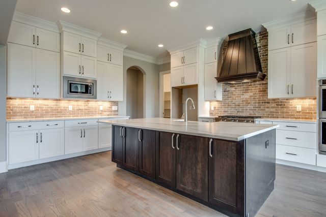 6 Elissa Place, Hendersonville, TN 37075