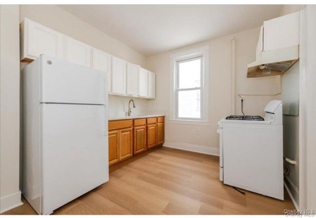 959 Van Nest Avenue 1, Bronx, NY 10462