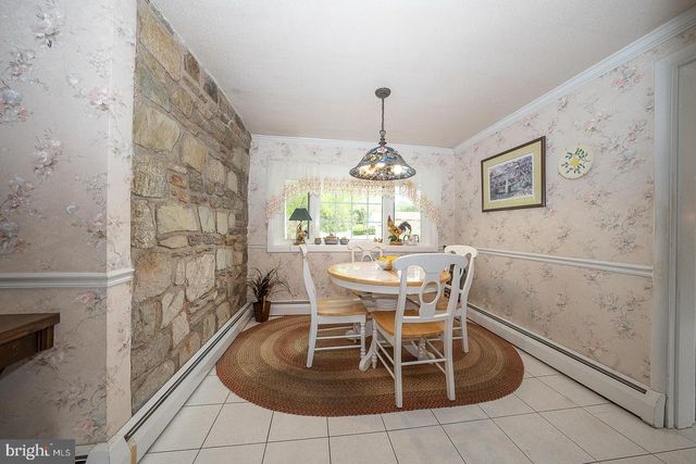 9 BUCKWALTER RD, Audubon, PA 19403