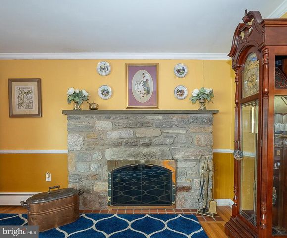 9 BUCKWALTER RD, Audubon, PA 19403